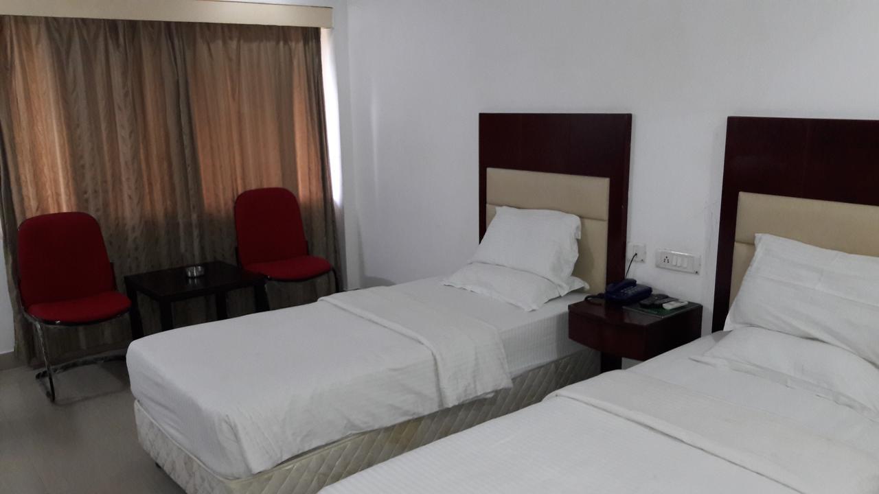 Aroma Residency Hotel Tinsukia Eksteriør billede